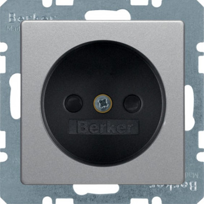 Розетка Berker, скрытый монтаж, со шторками, алюминий бархатный Розетка Berker, скрытый монтаж, со шторками, алюминий бархатный
