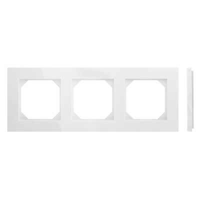 Рамка 3-местная, Liregus, Classic, белая Рамка 3-местная, Liregus, Classic, белая