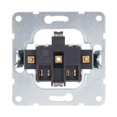 Розетка электрическая LK60, с з/к, со шторками, серебристый металлик Розетка электрическая LK60, с з/к, со шторками, серебристый металлик