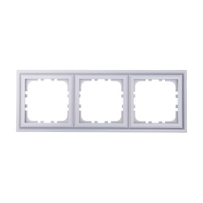 Рамка "CLASSIC" LK80, 3 поста, серебристый металлик Рамка "CLASSIC" LK80, 3 поста, серебристый металлик